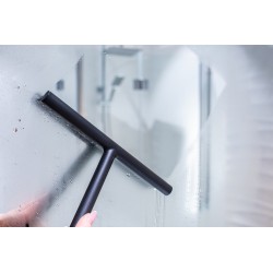 Stěrka na skleněné sprchové kouty - plast, černá barva